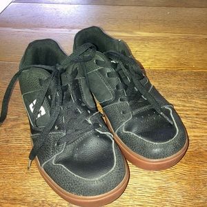 DC Shoe skateboarding Youth Shoe